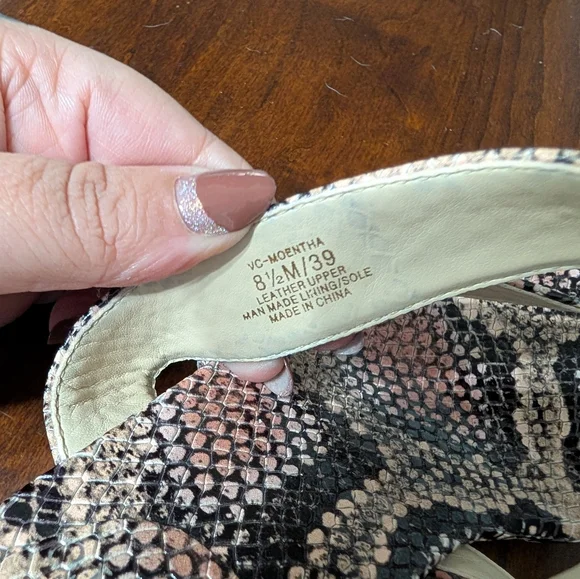 3/$30 Vince Camuto Snakeskin Sandals - Picture 5 of 6